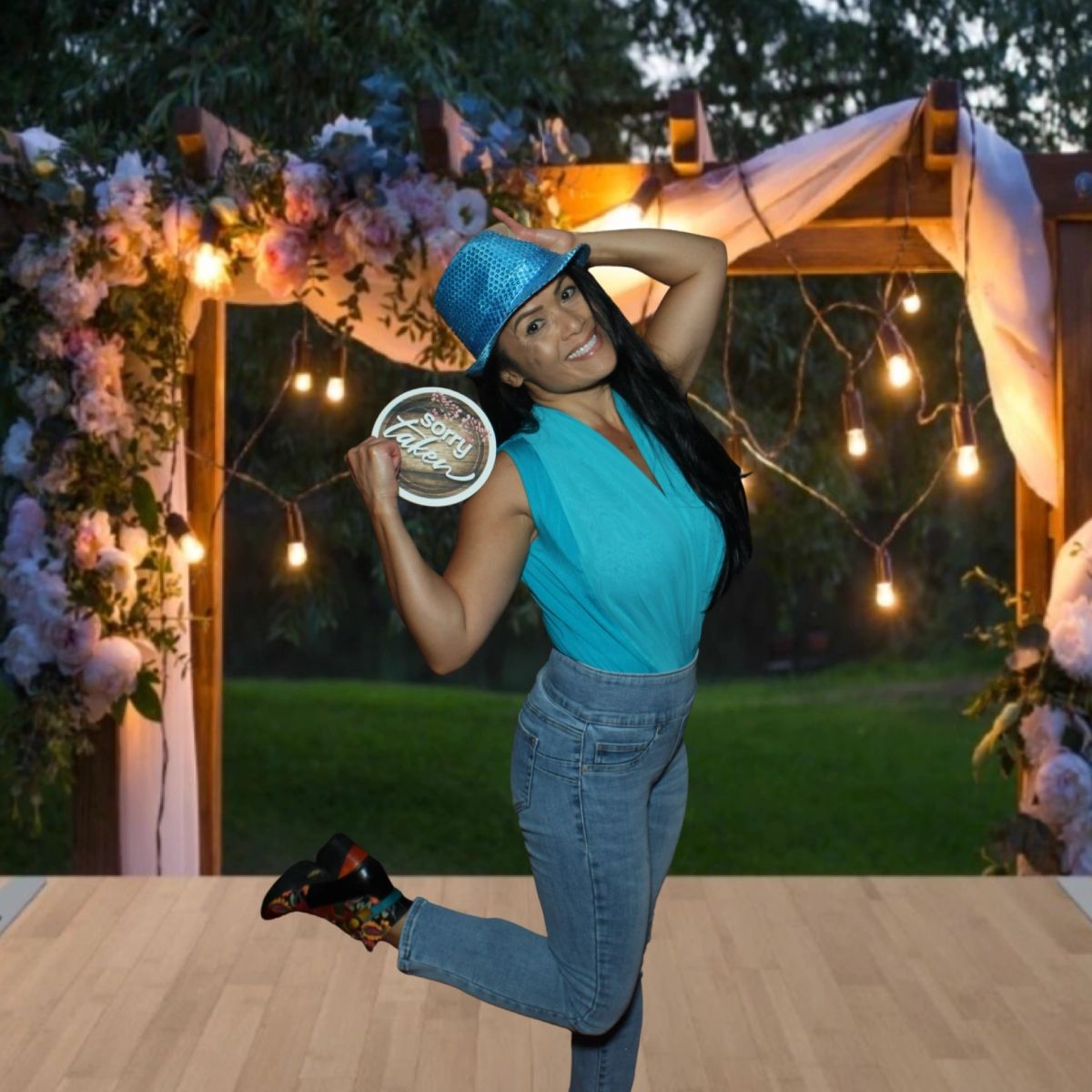 Lighted Flower Garden Backdrop | BeetifulPhotoBooth.com